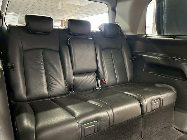 エルグランド ライダー　黒本革シート　パワーシート　（禁煙車）（黒本革シート）（両側パワスラ）（純正フリップ）（純正ＨＤＤナビ）（アラウンドビューモニター）（シートメモリ）（シートヒーター）（ＥＴＣ）（オットマン）（パワーバックドア）（純正１８ＡＷ）（21枚目）