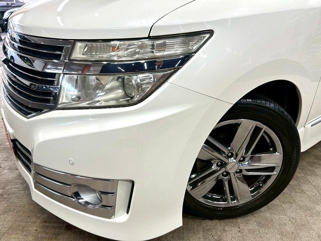 エルグランド ライダー　黒本革シート　パワーシート　（禁煙車）（黒本革シート）（両側パワスラ）（純正フリップ）（純正ＨＤＤナビ）（アラウンドビューモニター）（シートメモリ）（シートヒーター）（ＥＴＣ）（オットマン）（パワーバックドア）（純正１８ＡＷ）（29枚目）