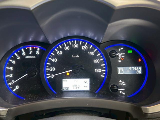 エルグランド ライダー　黒本革シート　パワーシート　（禁煙車）（黒本革シート）（両側パワスラ）（純正フリップ）（純正ＨＤＤナビ）（アラウンドビューモニター）（シートメモリ）（シートヒーター）（ＥＴＣ）（オットマン）（パワーバックドア）（純正１８ＡＷ）（37枚目）