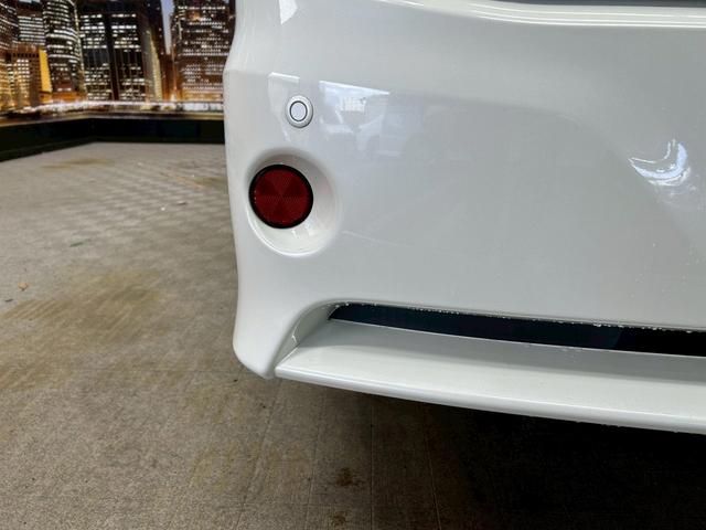 エルグランド ライダー　黒本革シート　パワーシート　（禁煙車）（黒本革シート）（両側パワスラ）（純正フリップ）（純正ＨＤＤナビ）（アラウンドビューモニター）（シートメモリ）（シートヒーター）（ＥＴＣ）（オットマン）（パワーバックドア）（純正１８ＡＷ）（49枚目）