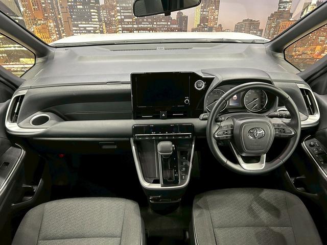 ノア S-G トヨタセーフティーセンス(禁煙車)(8人乗り)(両側パワースライド)(メーカーディスプレイオーディオ)(ETC)(コーナーセンサ)(レーダークルーズコントロール)(バックカメラ)(純正16インチAW)(5枚目)