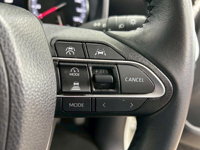 ノア S-G トヨタセーフティーセンス(禁煙車)(8人乗り)(両側パワースライド)(メーカーディスプレイオーディオ)(ETC)(コーナーセンサ)(レーダークルーズコントロール)(バックカメラ)(純正16インチAW)(9枚目)