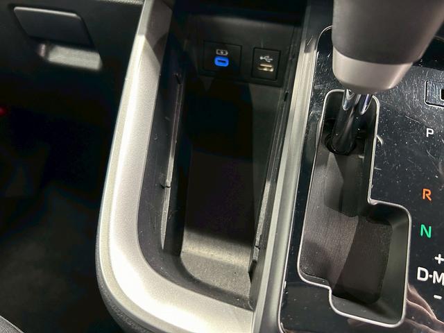 ノア S-G トヨタセーフティーセンス(禁煙車)(8人乗り)(両側パワースライド)(メーカーディスプレイオーディオ)(ETC)(コーナーセンサ)(レーダークルーズコントロール)(バックカメラ)(純正16インチAW)(33枚目)