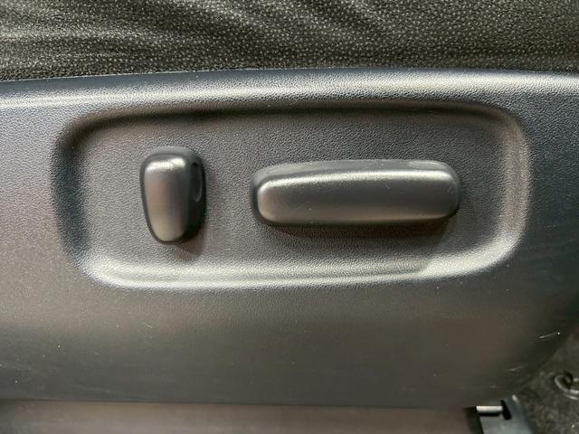 アルファード 240S Cパッケージ (禁煙車)(後期型)(両側パワースライドドア)(純正ナビ)(フリップダウンモニター)(クルーズコントロール)(パワーシート)(パワーバックドア)(バックカメラ)(ETC)(純正18インチAW)(12枚目)