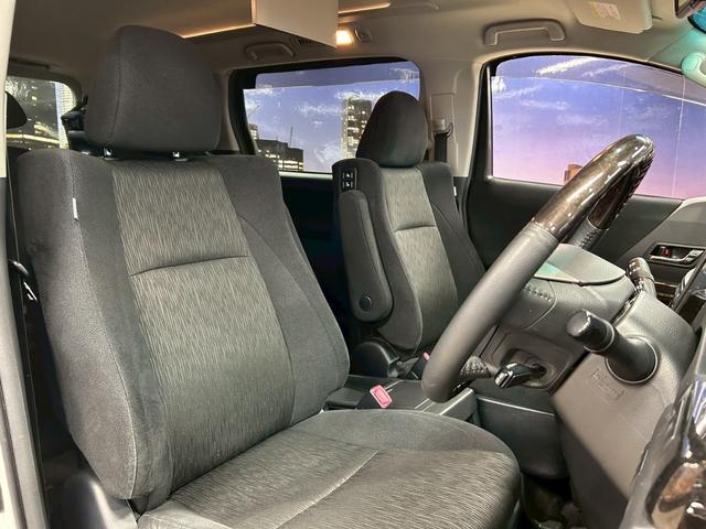 アルファード 240S Cパッケージ (禁煙車)(後期型)(両側パワースライドドア)(純正ナビ)(フリップダウンモニター)(クルーズコントロール)(パワーシート)(パワーバックドア)(バックカメラ)(ETC)(純正18インチAW)(22枚目)