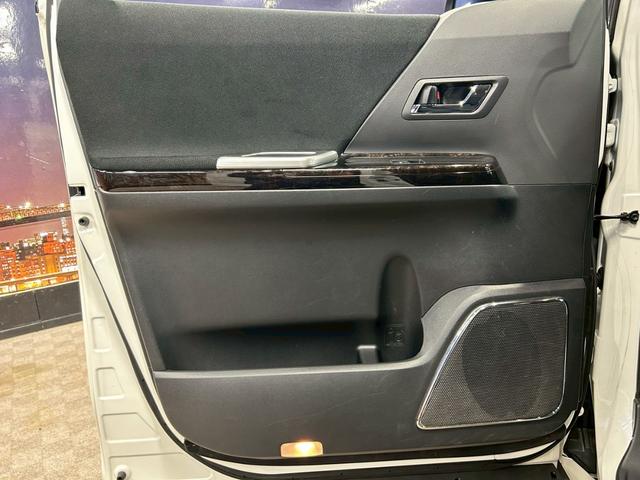 アルファード 240S Cパッケージ (禁煙車)(後期型)(両側パワースライドドア)(純正ナビ)(フリップダウンモニター)(クルーズコントロール)(パワーシート)(パワーバックドア)(バックカメラ)(ETC)(純正18インチAW)(40枚目)