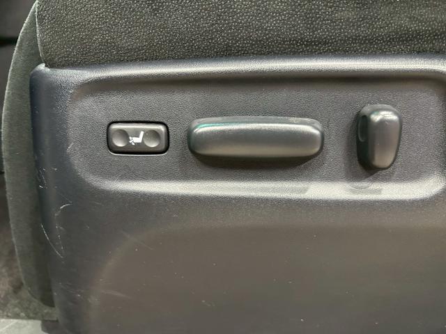 アルファード 240S Cパッケージ (禁煙車)(後期型)(両側パワースライドドア)(純正ナビ)(フリップダウンモニター)(クルーズコントロール)(パワーシート)(パワーバックドア)(バックカメラ)(ETC)(純正18インチAW)(47枚目)