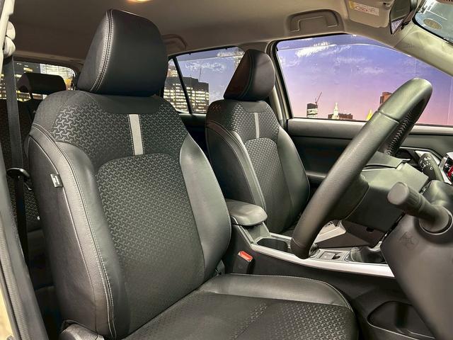 ロッキー プレミアムＧ　ＨＥＶ　（禁煙車）（ワンオーナー）（黒半革シート）（ケンウッドナビ）（全周囲カメラ）（レーダークルーズ）（シートヒーター）（コーナーセンサー（ビルトインＥＴＣ）（Ｂｌｕｅｔｏｏｔｈ対応）（純正１６インチＡＷ）（19枚目）