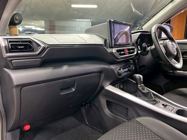 ロッキー プレミアムＧ　ＨＥＶ　（禁煙車）（ワンオーナー）（黒半革シート）（ケンウッドナビ）（全周囲カメラ）（レーダークルーズ）（シートヒーター）（コーナーセンサー（ビルトインＥＴＣ）（Ｂｌｕｅｔｏｏｔｈ対応）（純正１６インチＡＷ）（33枚目）