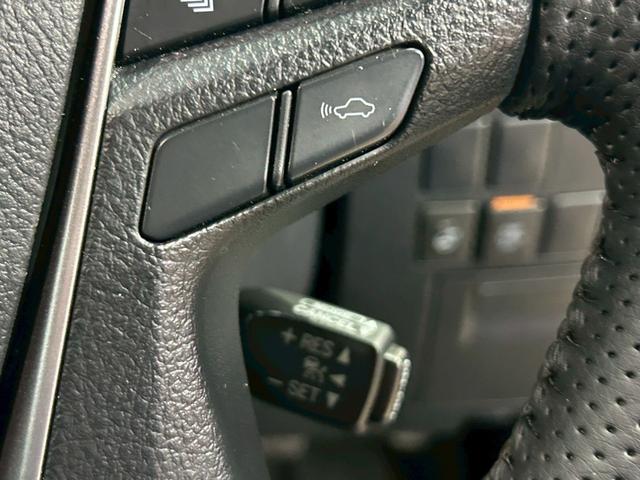 アルファード 2.5S Cパッケージ トヨタセーフティーセンス(禁煙車)(黒半革)(サンルーフ)(両側パワースライドドア)(純正ナビ)(レーダークルーズ)(パワーシート)(パワーバックドア)(バックカメラ)(ETC)(純正18インチAW)(11枚目)