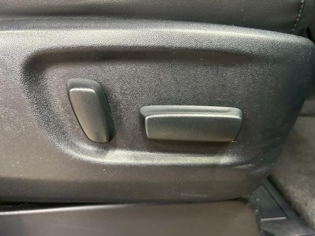 アルファード 2.5S Cパッケージ トヨタセーフティーセンス(禁煙車)(黒半革)(サンルーフ)(両側パワースライドドア)(純正ナビ)(レーダークルーズ)(パワーシート)(パワーバックドア)(バックカメラ)(ETC)(純正18インチAW)(14枚目)