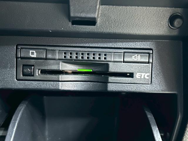 アルファード 2.5S Cパッケージ トヨタセーフティーセンス(禁煙車)(黒半革)(サンルーフ)(両側パワースライドドア)(純正ナビ)(レーダークルーズ)(パワーシート)(パワーバックドア)(バックカメラ)(ETC)(純正18インチAW)(17枚目)