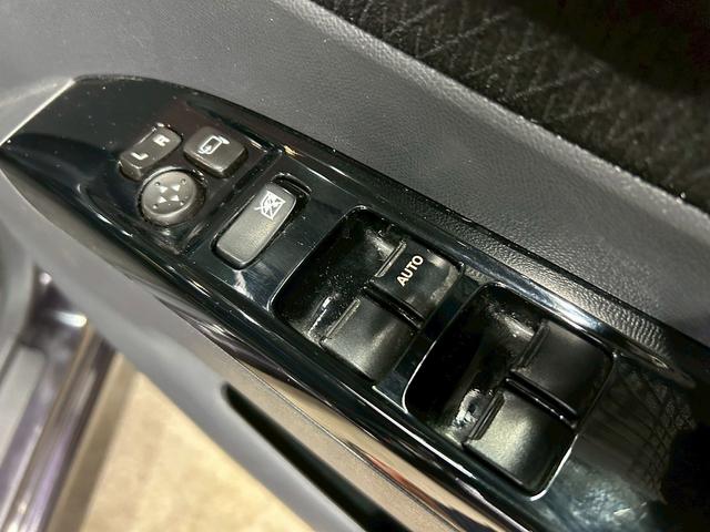 パレットSW XS (パワースライドドア)(ETC)(両側スライドドア)(スマートキー&プッシュスタート)(ドアバイザー)(オートライト)(盗難防止システム)(フォグライト)(ハロゲン)(純正14インチAW)(43枚目)