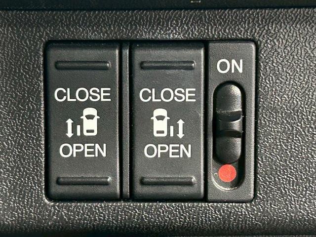 ステップワゴンスパーダ スパーダハイブリッドG・EXホンダセンシングブラスタ (禁煙車)(後期型)(黒半革シート)(後席モニター)(両側パワスラ)(純正ナビ)(バックカメラ)(レーダークルーズ)(シートヒーター)(ビルトインETC)(LEDヘッドライト)(純正16AW)(7枚目)