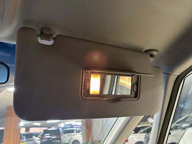 ステップワゴンスパーダ スパーダハイブリッドG・EXホンダセンシングブラスタ (禁煙車)(後期型)(黒半革シート)(後席モニター)(両側パワスラ)(純正ナビ)(バックカメラ)(レーダークルーズ)(シートヒーター)(ビルトインETC)(LEDヘッドライト)(純正16AW)(39枚目)