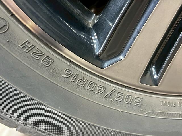 ステップワゴンスパーダ スパーダハイブリッドG・EXホンダセンシングブラスタ (禁煙車)(後期型)(黒半革シート)(後席モニター)(両側パワスラ)(純正ナビ)(バックカメラ)(レーダークルーズ)(シートヒーター)(ビルトインETC)(LEDヘッドライト)(純正16AW)(64枚目)