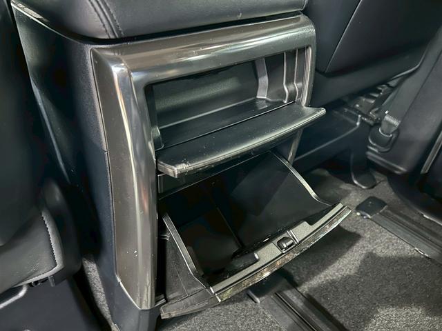 アルファード 2.5S Cパッケージ トヨタセーフティーセンス(禁煙車)(黒半革)(両側パワースライドドア)(純正ナビ)(レーダークルーズ)(パワーシート)(シートメモリ)(電動リアゲート)(バックカメラ)(ETC)(純正18インチAW)(34枚目)