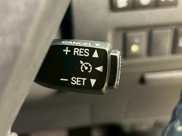 ヴェルファイア 2.4Z Gエディション (禁煙車)(後期型)(TRDエアロ)(両側パワスラ)(アルパインナビ)(バックカメラ)(クルーズコントロール)(シートメモリ)(コーナーセンサー)(純正ETC)(オットマン)(HID)(純正18AW)(10枚目)