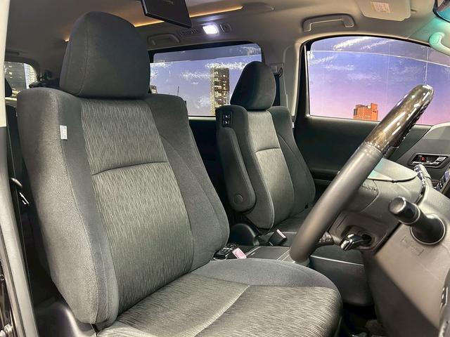 ヴェルファイア 2.4Z Gエディション (禁煙車)(後期型)(TRDエアロ)(両側パワスラ)(アルパインナビ)(バックカメラ)(クルーズコントロール)(シートメモリ)(コーナーセンサー)(純正ETC)(オットマン)(HID)(純正18AW)(19枚目)