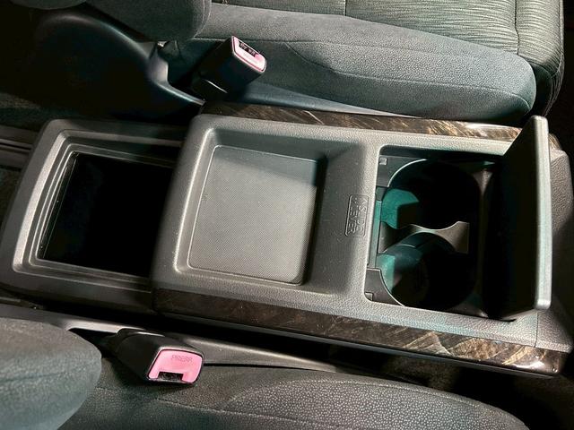 ヴェルファイア 2.4Z Gエディション (禁煙車)(後期型)(TRDエアロ)(両側パワスラ)(アルパインナビ)(バックカメラ)(クルーズコントロール)(シートメモリ)(コーナーセンサー)(純正ETC)(オットマン)(HID)(純正18AW)(38枚目)