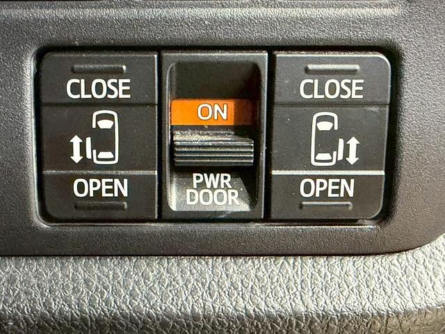 ノア Si (禁煙車)(後期型)(両側パワスラ)(フリップダウン)(アルパインナビ)(バックカメラ)(クルーズコントロール)(ビルトインETC)(LEDヘッド)(アイドリングストップ)(純正16インチAW)(9枚目)