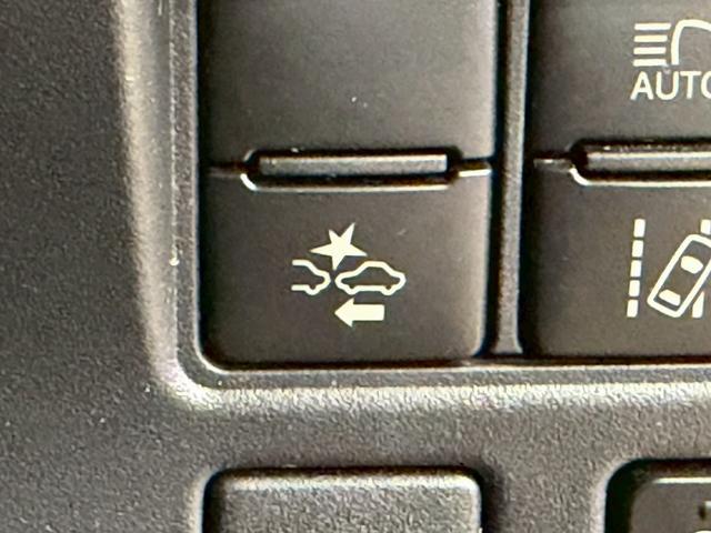 ノア Si (禁煙車)(後期型)(両側パワスラ)(フリップダウン)(アルパインナビ)(バックカメラ)(クルーズコントロール)(ビルトインETC)(LEDヘッド)(アイドリングストップ)(純正16インチAW)(10枚目)