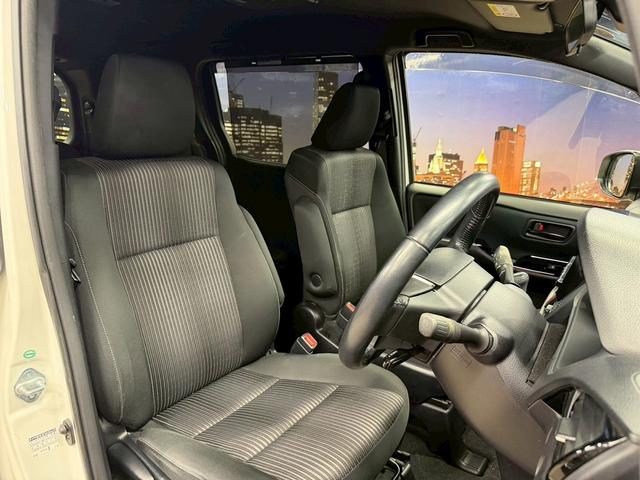 ノア Si (禁煙車)(後期型)(両側パワスラ)(フリップダウン)(アルパインナビ)(バックカメラ)(クルーズコントロール)(ビルトインETC)(LEDヘッド)(アイドリングストップ)(純正16インチAW)(20枚目)