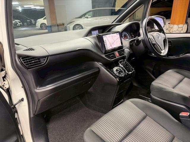 ノア Si (禁煙車)(後期型)(両側パワスラ)(フリップダウン)(アルパインナビ)(バックカメラ)(クルーズコントロール)(ビルトインETC)(LEDヘッド)(アイドリングストップ)(純正16インチAW)(35枚目)