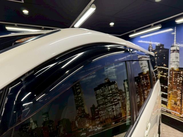 ノア Si (禁煙車)(後期型)(両側パワスラ)(フリップダウン)(アルパインナビ)(バックカメラ)(クルーズコントロール)(ビルトインETC)(LEDヘッド)(アイドリングストップ)(純正16インチAW)(58枚目)