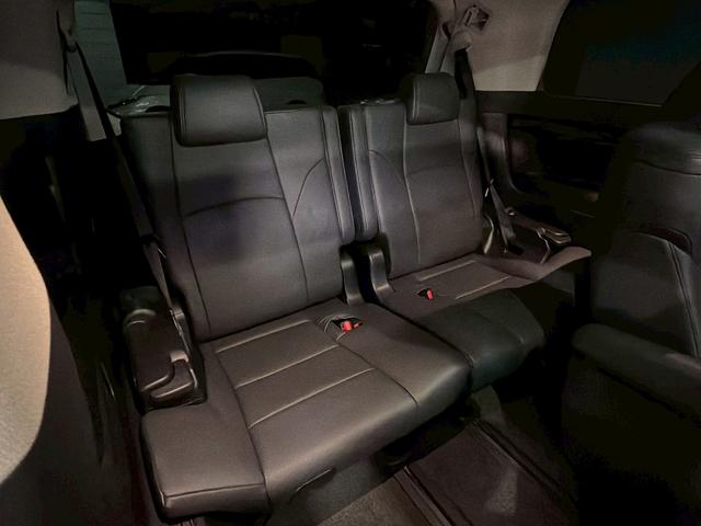 アルファード 2.5S Cパッケージ (禁煙車)(サンルーフ)(黒本革シート)(JBLサウンド)(純正フリップダウン)(両側パワスラ)(純正SDナビ)(全周囲カメラ)(レーダークルーズ)(パワーシート)(シートヒーター)(純正18AW)(19枚目)