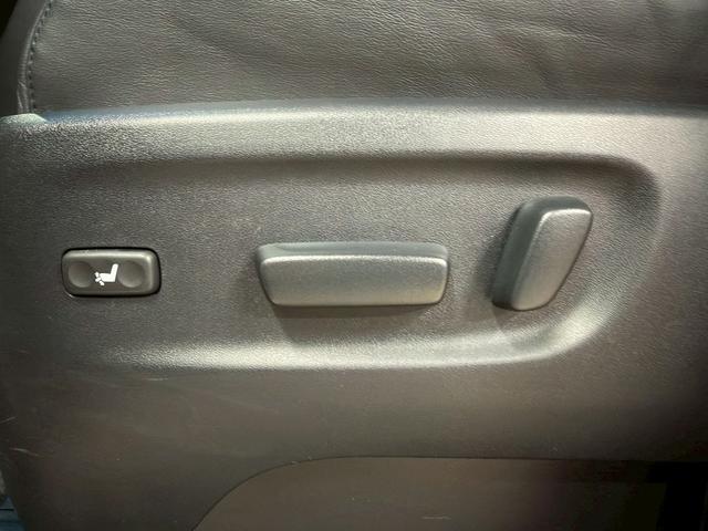 アルファード 2.5S Cパッケージ (禁煙車)(サンルーフ)(黒本革シート)(JBLサウンド)(純正フリップダウン)(両側パワスラ)(純正SDナビ)(全周囲カメラ)(レーダークルーズ)(パワーシート)(シートヒーター)(純正18AW)(58枚目)