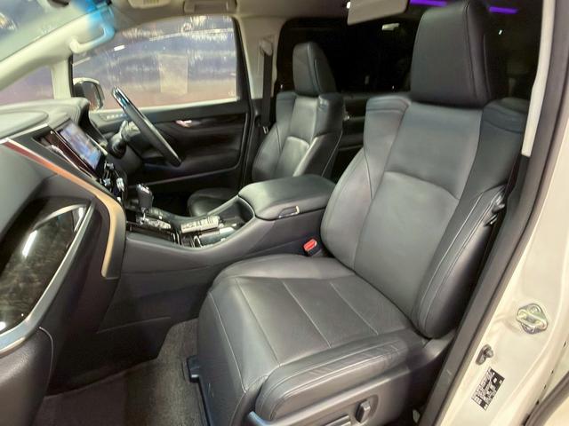 アルファード 2.5S Cパッケージ (禁煙車)(サンルーフ)(黒本革シート)(JBLサウンド)(純正フリップダウン)(両側パワスラ)(純正SDナビ)(全周囲カメラ)(レーダークルーズ)(パワーシート)(シートヒーター)(純正18AW)(62枚目)