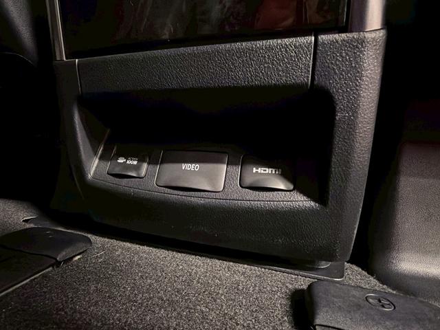 アルファード 2.5S Cパッケージ (禁煙車)(サンルーフ)(黒本革シート)(JBLサウンド)(純正フリップダウン)(両側パワスラ)(純正SDナビ)(全周囲カメラ)(レーダークルーズ)(パワーシート)(シートヒーター)(純正18AW)(67枚目)