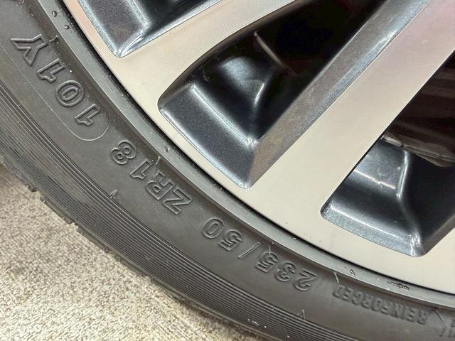 アルファード 2.5S Cパッケージ (禁煙車)(サンルーフ)(黒本革シート)(JBLサウンド)(純正フリップダウン)(両側パワスラ)(純正SDナビ)(全周囲カメラ)(レーダークルーズ)(パワーシート)(シートヒーター)(純正18AW)(69枚目)