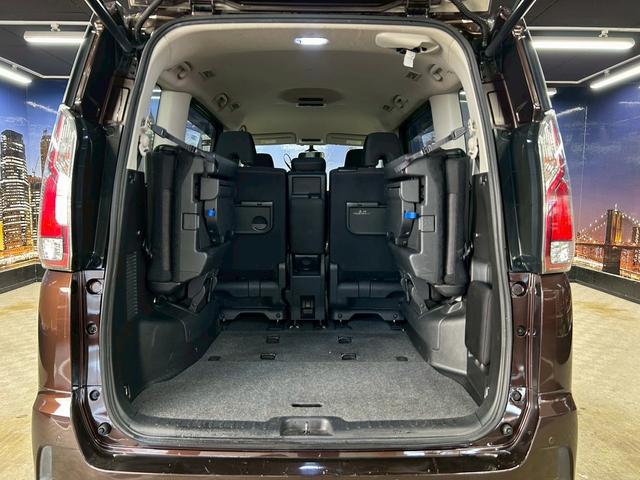 セレナ ハイウェイスターG プロパイロットエディション (禁煙車)(両側パワースライド)(アルパインナビ)(バックカメラ)(レーダークルーズ)(ETC)(Bluetooth対応)(スマートキー&プッシュスタート)(ウォークスルー)(純正16インチAW)(17枚目)