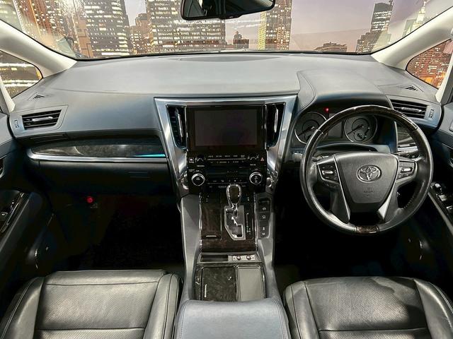 アルファード ３．５ＳＡ　Ｃパッケージ　（禁煙車）（４ＷＤ）（ＪＢＬサウンド）（両側パワスラ）（フリップダウン）（純正ＳＤナビ）（バックカメラ）（クルーズコントロール）（パワーシート）（シートヒーター）（パワーバックドア）（純正１６ＡＷ）（5枚目）