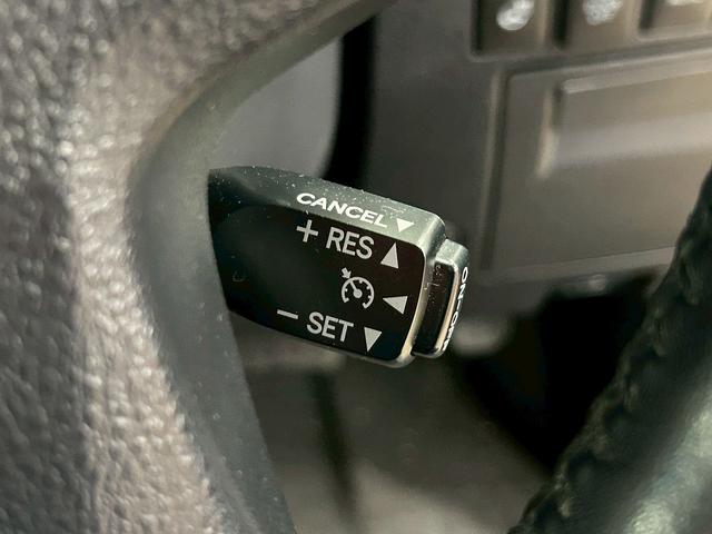 アルファード ３．５ＳＡ　Ｃパッケージ　（禁煙車）（４ＷＤ）（ＪＢＬサウンド）（両側パワスラ）（フリップダウン）（純正ＳＤナビ）（バックカメラ）（クルーズコントロール）（パワーシート）（シートヒーター）（パワーバックドア）（純正１６ＡＷ）（12枚目）