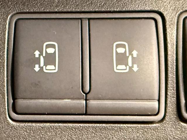 セレナ ハイウェイスター S-ハイブリッド (禁煙車)(後期型)(フリップダウンモニター)(両側パワースライドドア)(純正SDナビ)(クルーズコントロール)(バックカメラ)(アイドリングストップ)(ウォークスル)(ETC)(純正16インチAW)(9枚目)