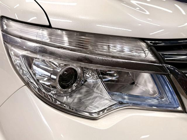 セレナ ハイウェイスター S-ハイブリッド (禁煙車)(後期型)(フリップダウンモニター)(両側パワースライドドア)(純正SDナビ)(クルーズコントロール)(バックカメラ)(アイドリングストップ)(ウォークスル)(ETC)(純正16インチAW)(12枚目)