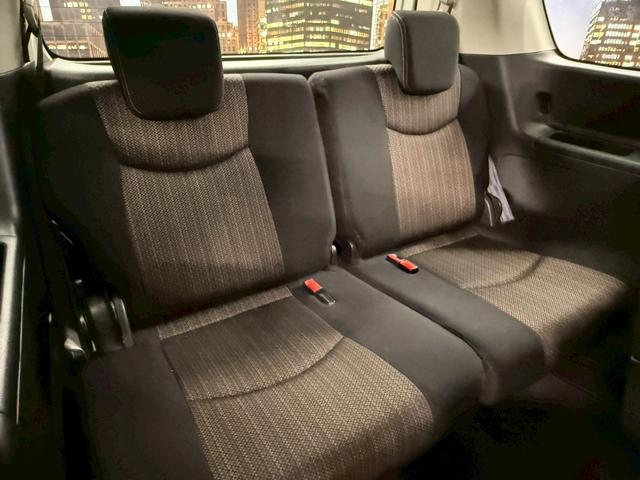 セレナ ハイウェイスター S-ハイブリッド (禁煙車)(後期型)(フリップダウンモニター)(両側パワースライドドア)(純正SDナビ)(クルーズコントロール)(バックカメラ)(アイドリングストップ)(ウォークスル)(ETC)(純正16インチAW)(20枚目)