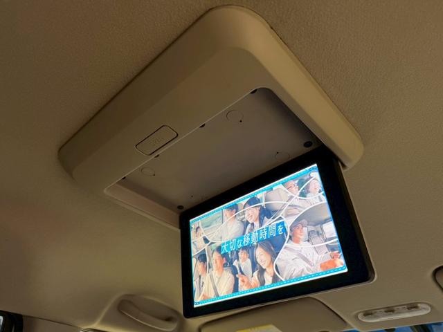 セレナ ハイウェイスター S-ハイブリッド (禁煙車)(後期型)(フリップダウンモニター)(両側パワースライドドア)(純正SDナビ)(クルーズコントロール)(バックカメラ)(アイドリングストップ)(ウォークスル)(ETC)(純正16インチAW)(47枚目)