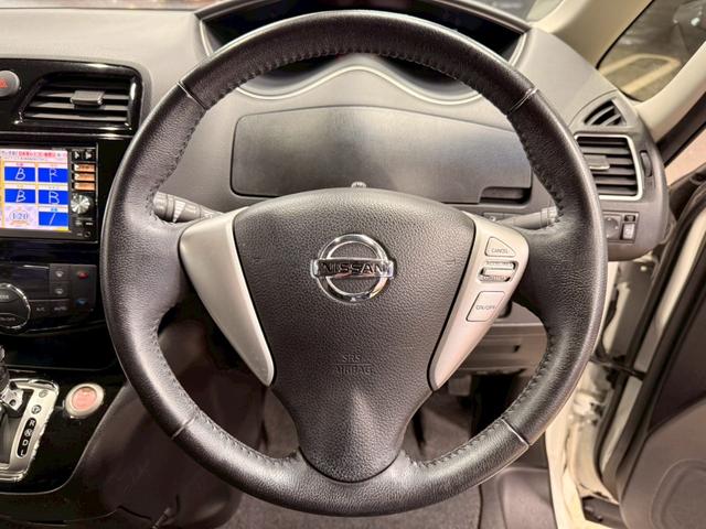 セレナ ハイウェイスター S-ハイブリッド (禁煙車)(後期型)(フリップダウンモニター)(両側パワースライドドア)(純正SDナビ)(クルーズコントロール)(バックカメラ)(アイドリングストップ)(ウォークスル)(ETC)(純正16インチAW)(50枚目)