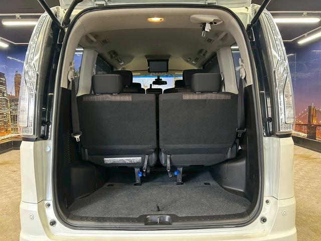 セレナ ハイウェイスター Vセレ+セーフティ SHV Aセフ (両側パワースライド)(純正SDナビ)(フリップダウンモニター)(アラウンドビューモニター)(クルーズコントロール)(エマージェンシーブレーキ)(バックカメラ)(ETC)(純正16インチAW)(17枚目)