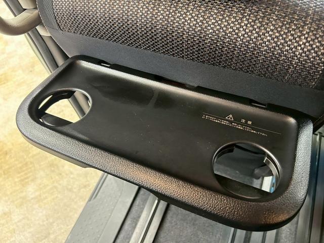 セレナ ハイウェイスター Vセレ+セーフティ SHV Aセフ (両側パワースライド)(純正SDナビ)(フリップダウンモニター)(アラウンドビューモニター)(クルーズコントロール)(エマージェンシーブレーキ)(バックカメラ)(ETC)(純正16インチAW)(31枚目)