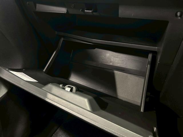 セレナ ハイウェイスター Vセレ+セーフティ SHV Aセフ (両側パワースライド)(純正SDナビ)(フリップダウンモニター)(アラウンドビューモニター)(クルーズコントロール)(エマージェンシーブレーキ)(バックカメラ)(ETC)(純正16インチAW)(36枚目)