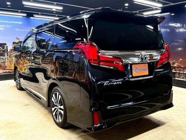 アルファード ２．５Ｓ　Ｃパッケージ　（禁煙車）（後期型）（黒本革シート）（純正ナビ）（後席モニター）（両側パワースライドドア）（シートヒーター＆クーラー）（パワーシート）（シートメモリ）（ウォークスルー）（ＥＴＣ）（純正１８インチＡＷ）（36枚目）
