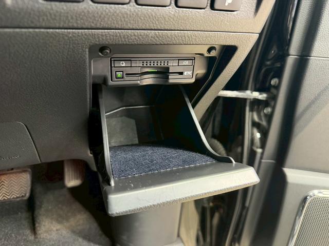 アルファード ３５０Ｓ　Ｃパッケージ　（４ＷＤ）（禁煙車）（後期型）（黒本革シート）（両側パワスラ）（純正ＨＤＤナビ）（全周囲カメラ）（クルーズコントロール）（シートメモリ）（シートヒータ）（コーナーセンサー）（ＥＴＣ）（純正１８ＡＷ）（59枚目）