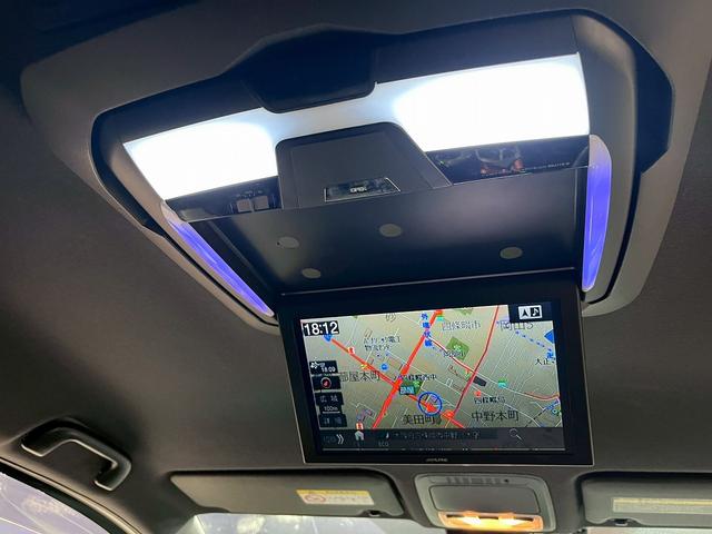 ヴォクシー ハイブリッドＺＳ　トヨタセーフティセンス（禁煙車）（後期型）（フリップダウンモニター）（社外ＳＤナビ）（クルーズコントロール）（シートヒーター）（バックカメラ）（オートマチックハイビーム）（純正１６インチＡＷ）（9枚目）