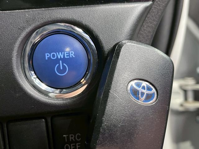 ヴォクシー ハイブリッドＺＳ　トヨタセーフティセンス（禁煙車）（後期型）（フリップダウンモニター）（社外ＳＤナビ）（クルーズコントロール）（シートヒーター）（バックカメラ）（オートマチックハイビーム）（純正１６インチＡＷ）（14枚目）