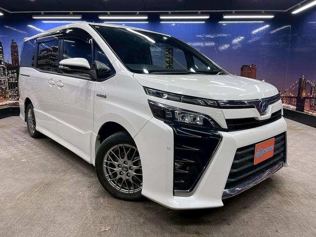 ヴォクシー ハイブリッドＺＳ　トヨタセーフティセンス（禁煙車）（後期型）（フリップダウンモニター）（社外ＳＤナビ）（クルーズコントロール）（シートヒーター）（バックカメラ）（オートマチックハイビーム）（純正１６インチＡＷ）（23枚目）